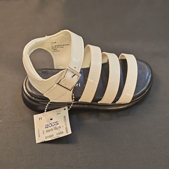 BRAND NEW MADDEN GIRL MULTI STRAP TODDLERS SANDAL - Picture 15 of 15